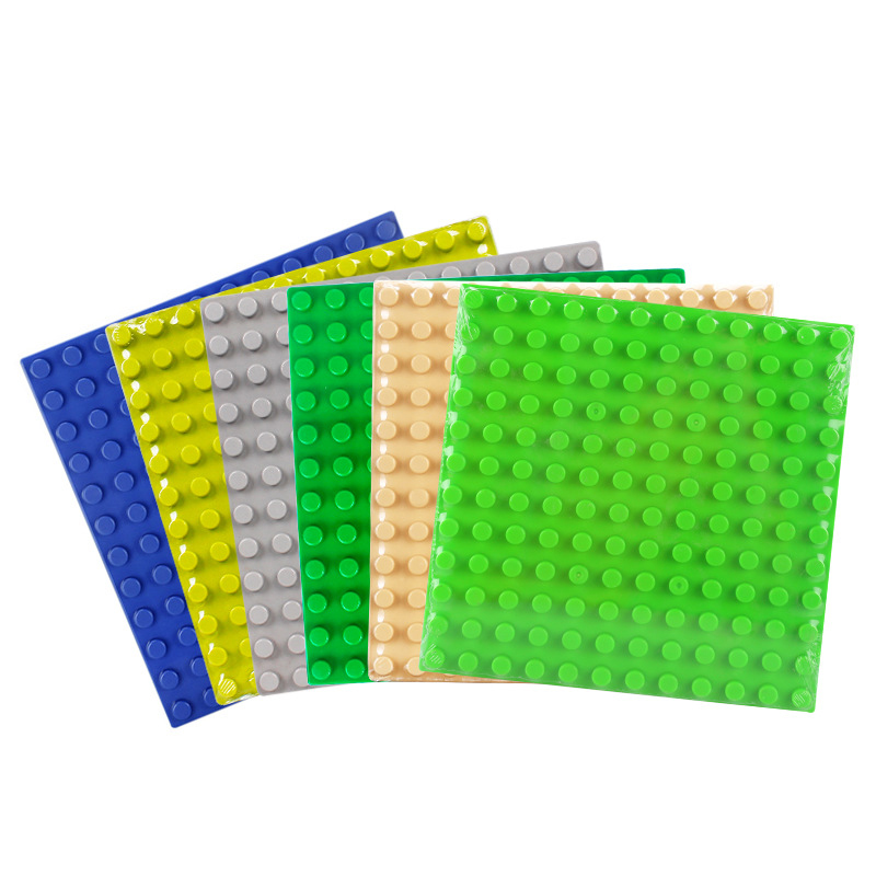 مكعبات بناء كبيرة لوحة قاعدة م - مراجعة Lego Set Creator وسعره
